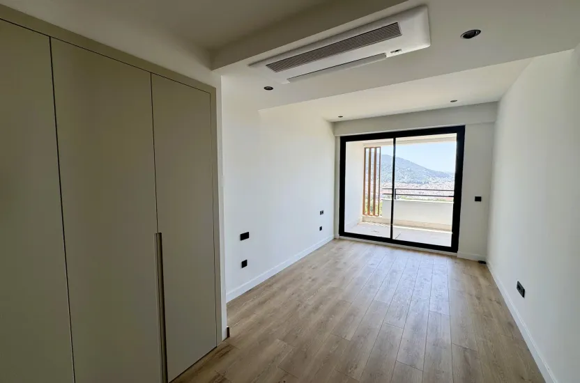 RESIDENCE 222 | SUNDIAL